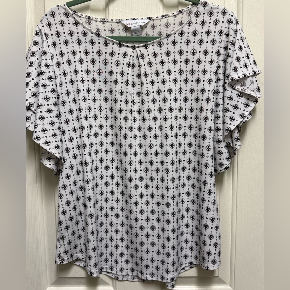 Liz Claiborne Black and White Geometric Blouse